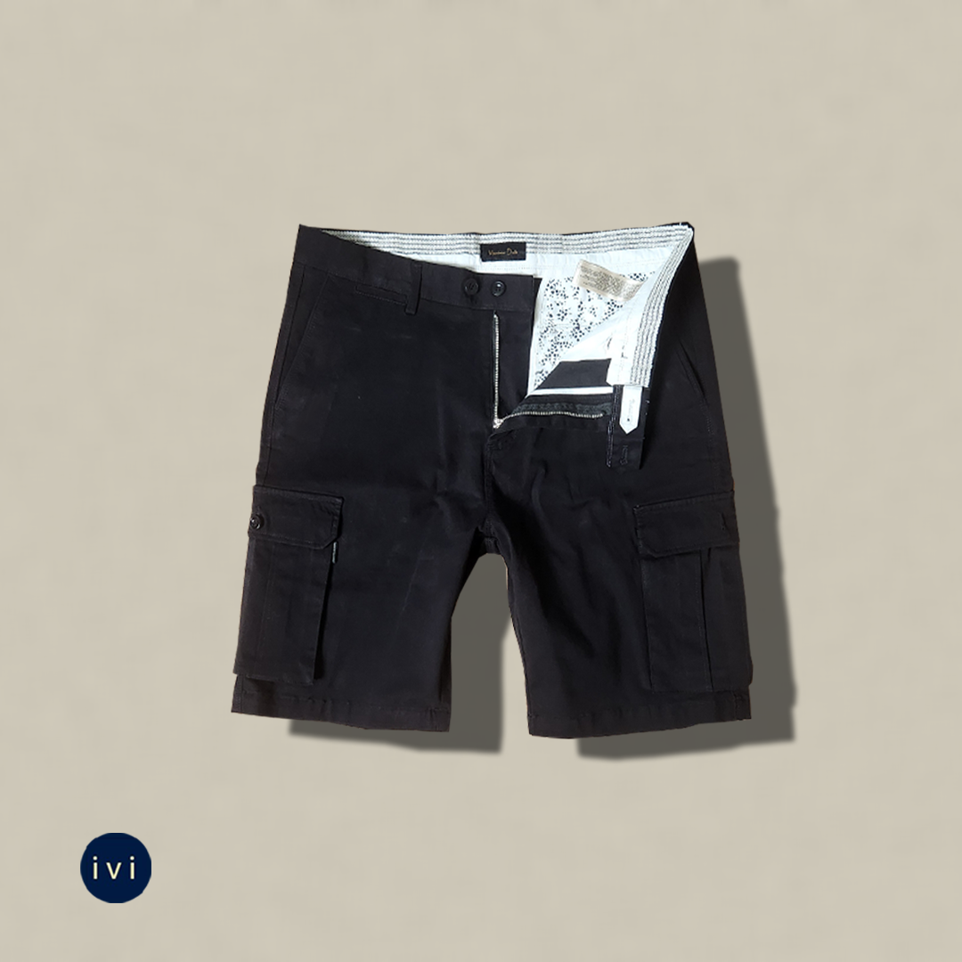 Black cargo short