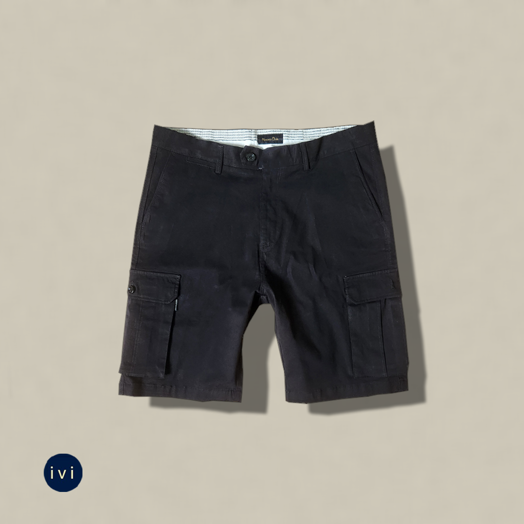 Black cargo short